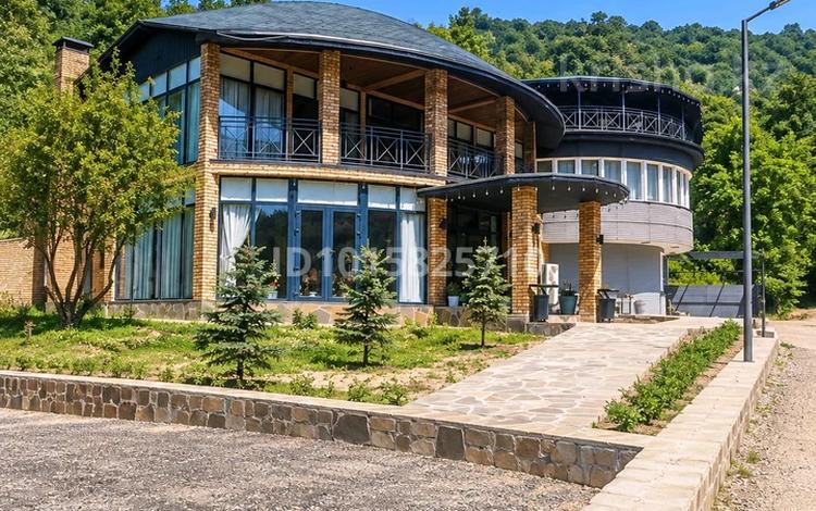 Отдельный дом · 5 комнат · 660 м² · 100 сот., Султангазина 40 за 2.8 млн ₸ в Алматы — фото 67