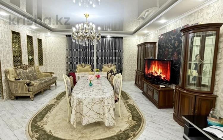 4-комнатная квартира · 200 м² · 10/26 этаж, 15-й мкр 69 за 25 000 〒 в Актау — фото 72