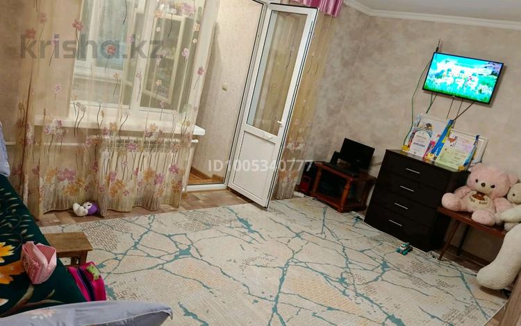 2-бөлмелі пәтер · 85 м² · 4/4 қабат, Пер достоевскии 50, бағасы: 15 млн ₸ в Таразе — фото 2