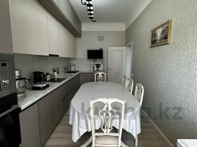 4-бөлмелі пәтер · 150 м² · 7/14 қабат, 17-й мкр 11, бағасы: 77.5 млн ₸ в Актау