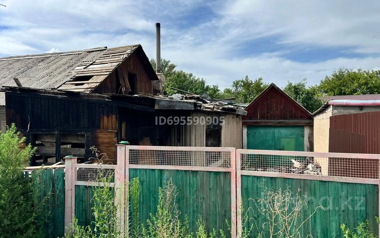 Отдельный дом · 3 комнаты · 60 м² · 6 сот., мкр Новый Город, Штакетный переулок 18 — Четская и балхашская за 15 млн 〒 в Караганде, Казыбек би р-н — фото 2