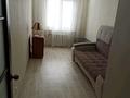 2-комнатная квартира · 47 м² · 3/5 этаж, мкр Строитель, Миханова 118 за 150 000 ₸ в Уральске — фото 2