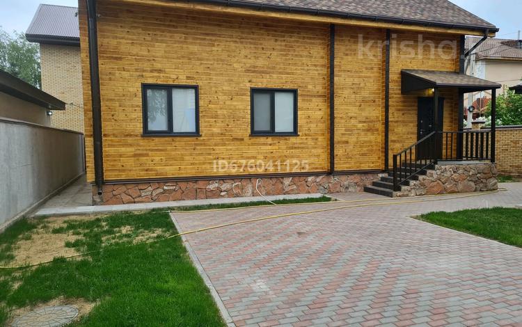 Жеке үй • 5 бөлмелер • 202 м² • 4 сот., мкр Новый Город, Кирпичная 46/1 — Пер. Хвойная, бағасы: ~ 85.6 млн 〒 в Караганде, Казыбек би р-н — фото 7