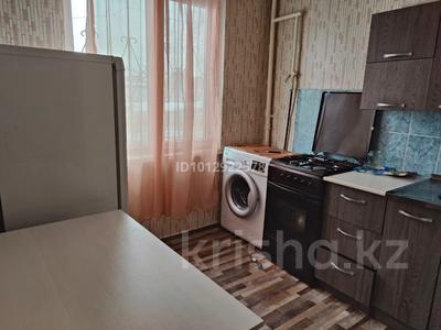 2-комнатная квартира · 45 м² · 2/4 этаж, мкр Мамыр, бульвар Садовый 5 за 200 000 ₸ в Алматы, Ауэзовский р-н
