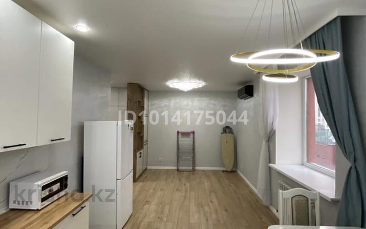 3-комнатная квартира · 65 м² · 5/9 этаж, Ахмет Байтурсынулы 36а за 300 000 ₸ в Астане, Сарайшык р-н — фото 2