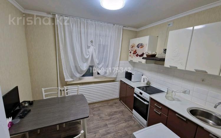 2-комнатная квартира, 55 м², 2/9 этаж, Камзина 62 за 21 млн 〒 в Павлодаре — фото 2