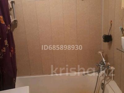 2-комнатная квартира · 43 м² · 3/5 этаж, 50 лет октябрь 92 за 8.5 млн 〒 в Рудном