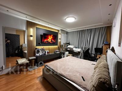 2-комнатная квартира · 51.2 м² · 1/5 этаж, мкр Аксай-2 36 за 33.8 млн 〒 в Алматы, Ауэзовский р-н