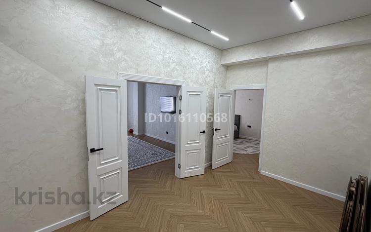 2-комнатная квартира · 87 м² · 9/9 этаж, 40-й мкр 2 за 350 000 ₸ в Актау — фото 2