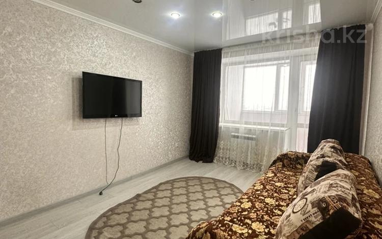 3-комнатная квартира · 80 м² · 8/10 этаж, мкр Новый Город, Ермекова 106/6 за 220 000 ₸ в Караганде, Казыбек би р-н — фото 2