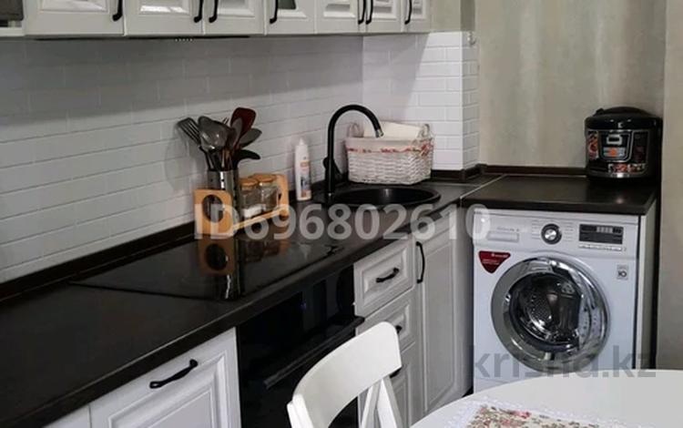 3-бөлмелі пәтер · 68 м² · 6/9 қабат, Толстого 68 — Толстого Нуркина, бағасы: 31 млн ₸ в Павлодаре — фото 2