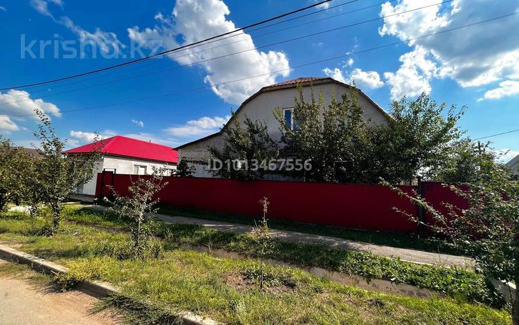 Жеке үй · 4 бөлме · 160 м² · 8 жүзд., Ақсұңқар 24 — 48мектеп жанында. Көкжиек микрарайон, бағасы: 50 млн ₸ в Уральске — фото 2