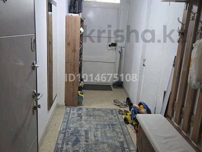 3-бөлмелі пәтер · 65 м² · 2/9 қабат, Карбышева 48, бағасы: 34 млн ₸ в Усть-Каменогорске, Ульбинский