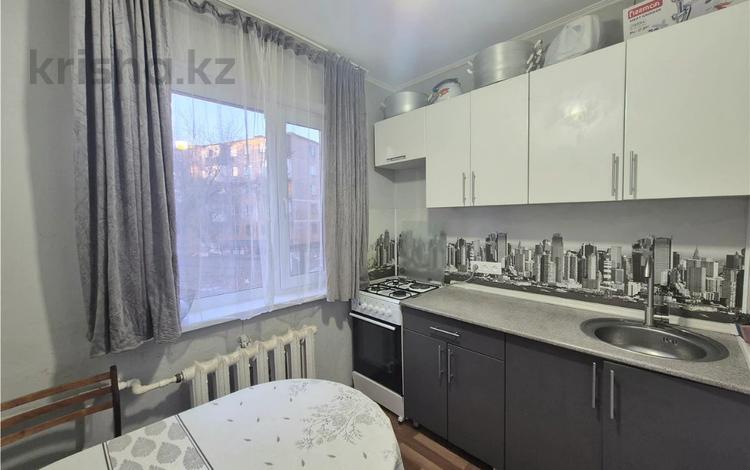 2-комнатная квартира · 43 м² · 1/5 этаж, пр. Момышулы за 7 млн ₸ в Темиртау — фото 7