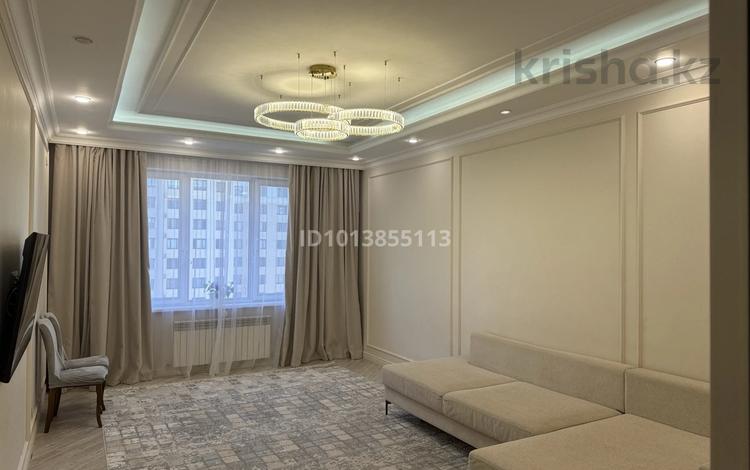 3-комнатная квартира · 100 м² · 7/14 этаж, Туркестан 28/2 за 600 000 ₸ в Астане, Есильский р-н — фото 2