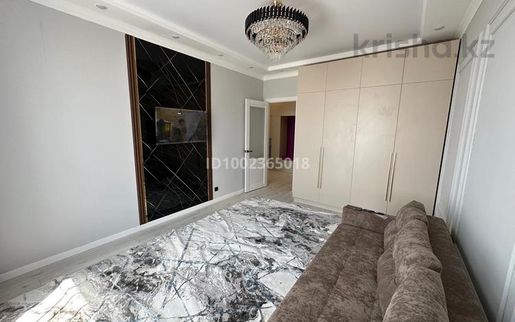 1-комнатная квартира · 45 м² · 9/10 этаж, ОМАРОВА 2/1 — СЫГАНАК за 250 000 ₸ в Астане, Есильский р-н — фото 2