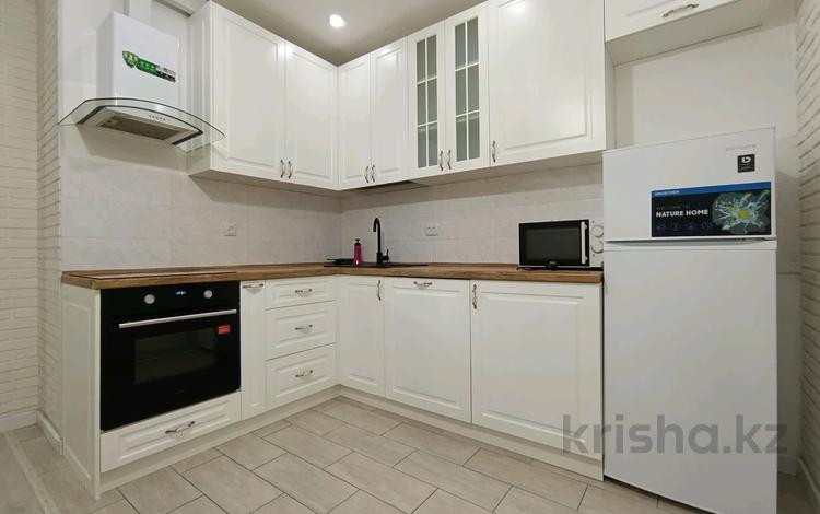 2-комнатная квартира · 60 м² · 3/19 этаж, Брусиловского 167 за 350 000 ₸ в Алматы, Алмалинский р-н — фото 2