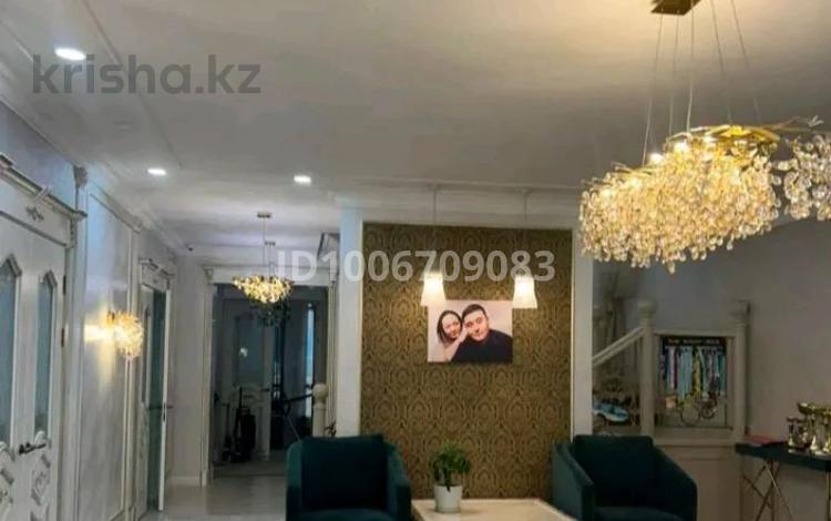 Отдельный дом · 4 комнаты · 500 м² · 6 сот., мкр Таугуль-3, Мкр Таугуль за 340 млн ₸ в Алматы, Ауэзовский р-н — фото 2