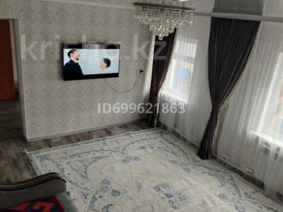 Отдельный дом · 4 комнаты · 73 м² · 6 сот., 20 южный — На 22 мкр , магазин Гульжан Райымбек за 19 млн 〒 в Экибастузе