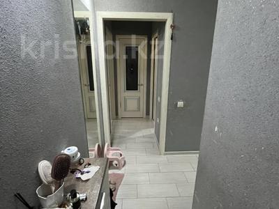 2-комнатная квартира · 45 м² · 1/5 этаж, Майкудук, 15й микрорайон 28 за 9.8 млн ₸ в Караганде, Алихана Бокейханова р-н