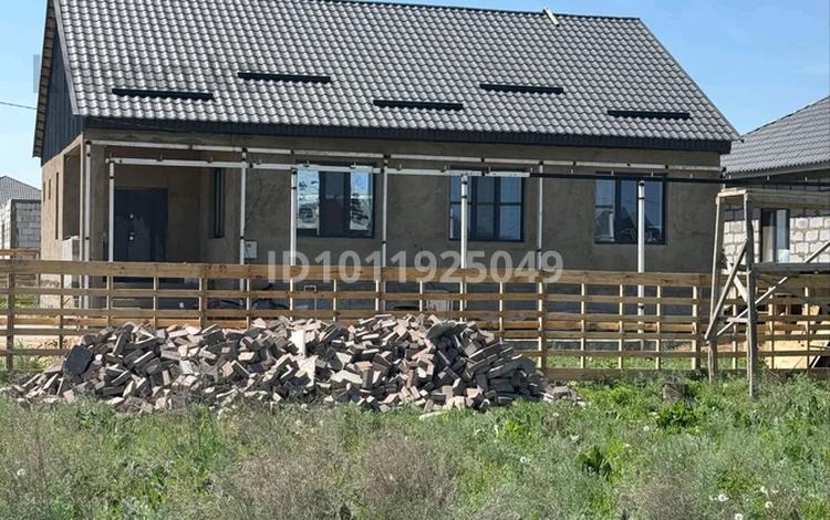Жеке үй · 4 бөлме · 130 м² · 6 жүзд., Еркіндік 25, бағасы: 42 млн ₸ в  — фото 2
