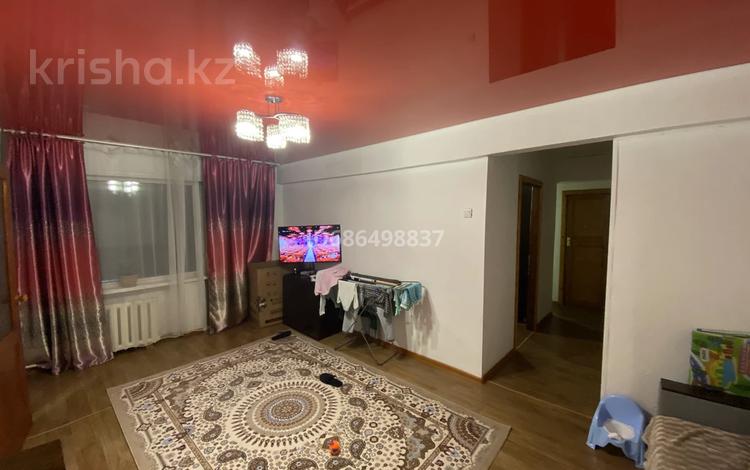 3-комнатная квартира · 57 м² · 5/5 этаж, Добролюбова 29 за 17 млн 〒 в Усть-Каменогорске — фото 2