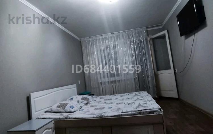 1-комнатная квартира · 32 м² · 2/5 этаж, Майкудук, 15-мкр-н за 2 000 ₸ в Караганде, Алихана Бокейханова р-н — фото 2