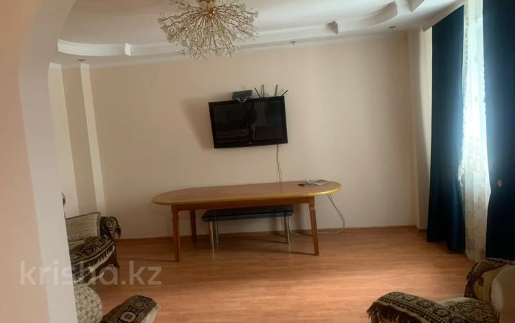 3-комнатная квартира · 90 м² · 10/16 этаж, Сары арка 17 за 320 000 ₸ в Астане, Сарыарка р-н — фото 2