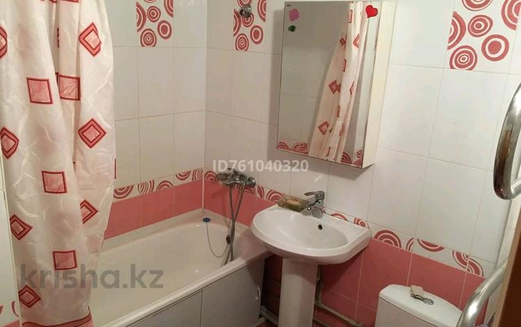 2-бөлмелі пәтер · 48 м² · 5/5 қабат, Мкр-н 3 — Рынок Дина, школа#27,магазин Лидер, бағасы: 17 млн ₸ в Атырау, мкр Привокзальный-3 — фото 2