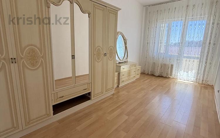 3-комнатная квартира · 105 м² · 6/9 этаж, Авангард3 39В за 31.5 млн ₸ в Атырау, мкр Авангард-3 — фото 2