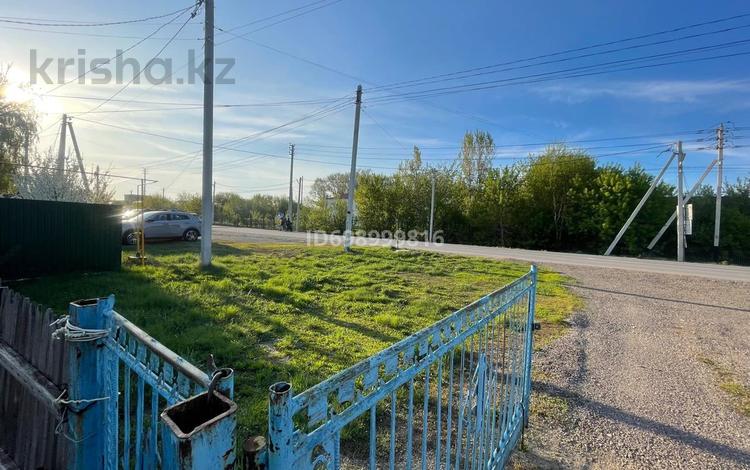 Часть дома · 3 комнаты · 60 м², Казыбек Би 37 — Напротив русской школы, голубые ворота, желтая вывеска за 28 млн ₸ в Жибек Жолы — фото 2