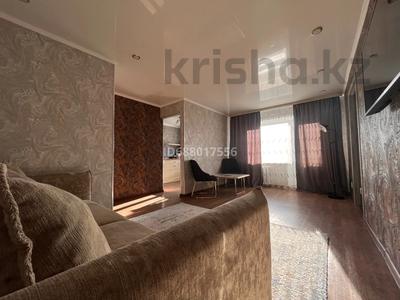2-комнатная квартира, 60 м² по часам, Гоголя 64 за 2 000 〒 в Караганде, Казыбек би р-н
