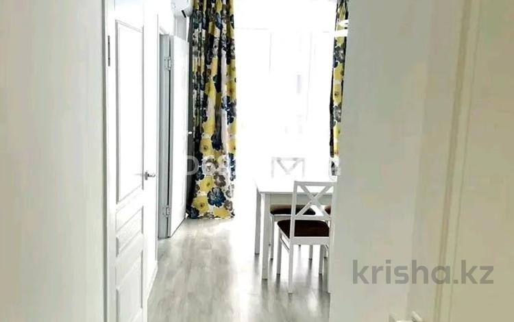 2-комнатная квартира, 60 м², 3/10 этаж помесячно, Сейфуллина 51