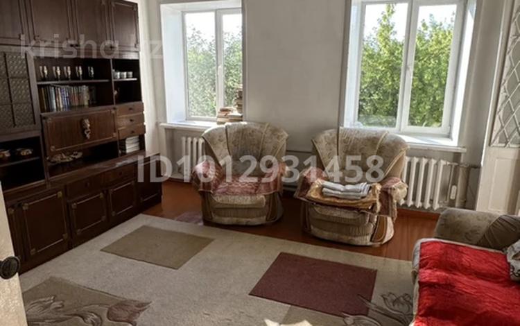 2-бөлмелі пәтер · 62 м², Сорокина 20 — Ауэзовский РОВД, бағасы: 150 000 ₸ в Семее — фото 2