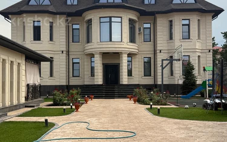 Отдельный дом · 7 комнат · 750 м² · 13 сот., мкр Мамыр-4 — Абая за 995 млн 〒 в Алматы, Ауэзовский р-н — фото 2