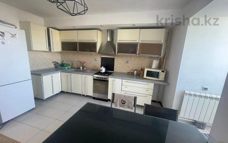 3-бөлмелі пәтер · 76 м² · 7/10 қабат, 11 ш/а., бағасы: 22.5 млн ₸ в Актобе, мкр 11 — фото 2