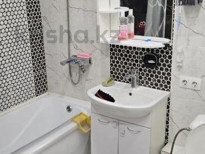 3-бөлмелі пәтер · 60 м² · 5/5 қабат, Новаторов 15, бағасы: 21 млн ₸ в Усть-Каменогорске