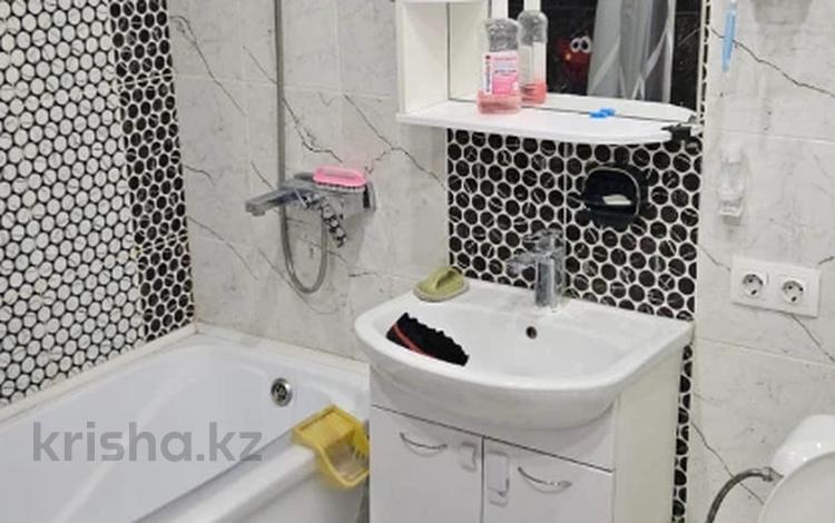 3-бөлмелі пәтер · 60 м² · 5/5 қабат, Новаторов 15, бағасы: 21 млн ₸ в Усть-Каменогорске — фото 2