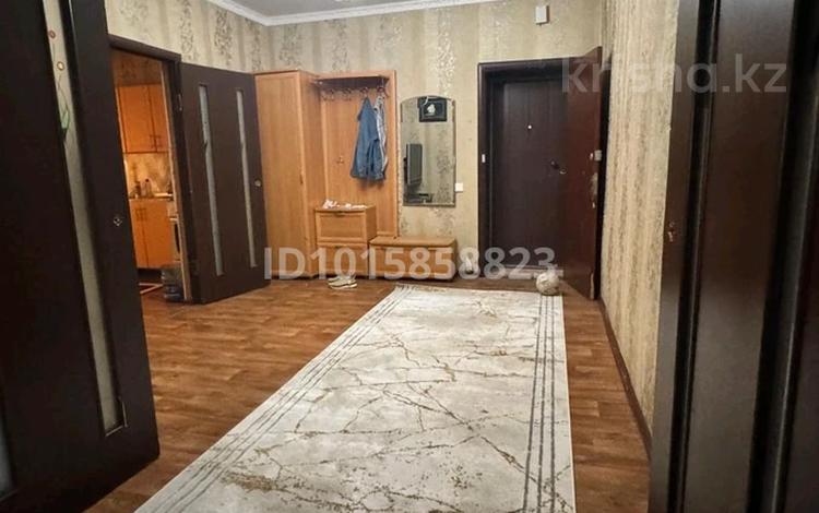 2-комнатная квартира · 77 м² · 4/5 этаж, Мкр Өркен(5 мкр) 18 за 150 000 ₸ в Жанаозен — фото 2