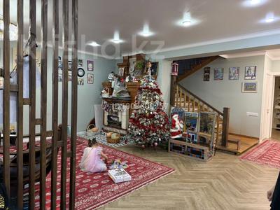 Отдельный дом · 8 комнат · 300 м² · 11.8 сот., Есенберлина 185 — Ғабдолла Тоқай за 120 млн 〒 в Кокшетау