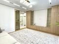 1-бөлмелі пәтер · 42 м² · 5/9 қабат, мкр Самал-2 56 — Аль-Фараби, бағасы: 53 млн ₸ в Алматы, Медеуский р-н