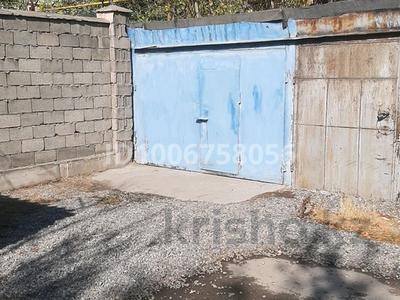 Гараж · 16.5 м² · Казыбек би 6 — Толе би - Казыбек би - Турысова Верхний Рынок Площадь Ордабасы за 1.8 млн 〒 в Шымкенте, Аль-Фарабийский р-н