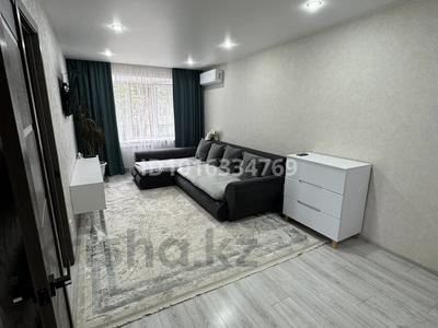 2-комнатная квартира · 42 м² · 2/5 этаж, 50 лет октября 90 за 15 млн ₸ в Рудном