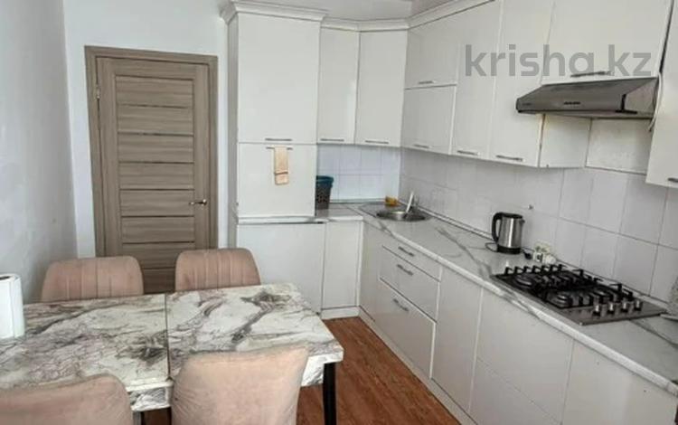 2-комнатная квартира · 61 м² · 3/9 этаж, мкр. Алтын орда, молдагуловой 56д/2 за 24.5 млн ₸ в Актобе — фото 7