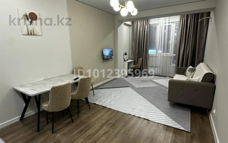 2-бөлмелі пәтер · 56.5 м² · 2/6 қабат, Илтипат 49 — Пр.Абая, уг.ул.Яссауи, бағасы: 44 млн ₸ в Алматы, Наурызбайский р-н — фото 2