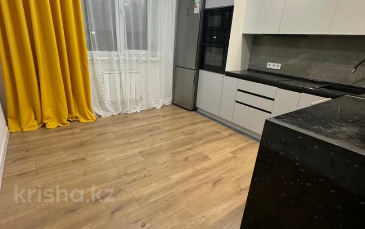 2-бөлмелі пәтер · 60 м² · 2/12 қабат, мкр Акбулак, 1-я улица 43, бағасы: 37.5 млн 〒 в Алматы, Алатауский р-н — фото 4