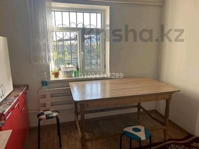 2-комнатная квартира · 66 м² · 1/1 этаж, Жуйнеки 11 — Риксос. Бот сад. Қанағат супермаркет за 100 000 〒 в Туркестане