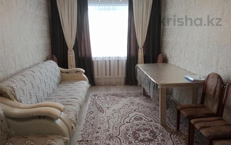 3-комнатная квартира · 62 м² · 5/5 этаж, Майкудук, 11а микрорайон за 14.5 млн ₸ в Караганде, Алихана Бокейханова р-н — фото 2