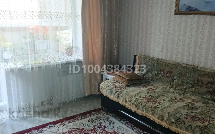2-бөлмелі пәтер · 40 м² · 2/5 қабат, Толстого 107 — Областная стоматология, бағасы: 15.5 млн ₸ в Павлодаре — фото 2