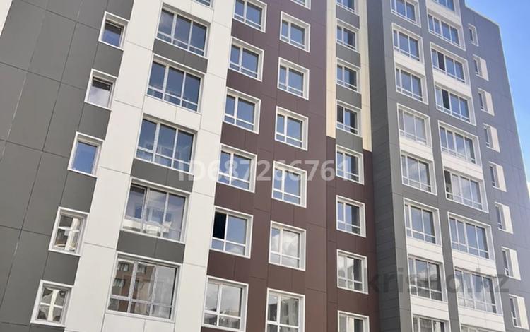 1-комнатная квартира, 37 м², 9/10 этаж, Жумекен Нажимеденова 39 за 13.5 млн 〒 в Астане, Алматы р-н — фото 2